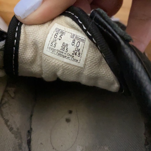 Good condition vans work maybe five times. Slight platform - Picture 2 of 2